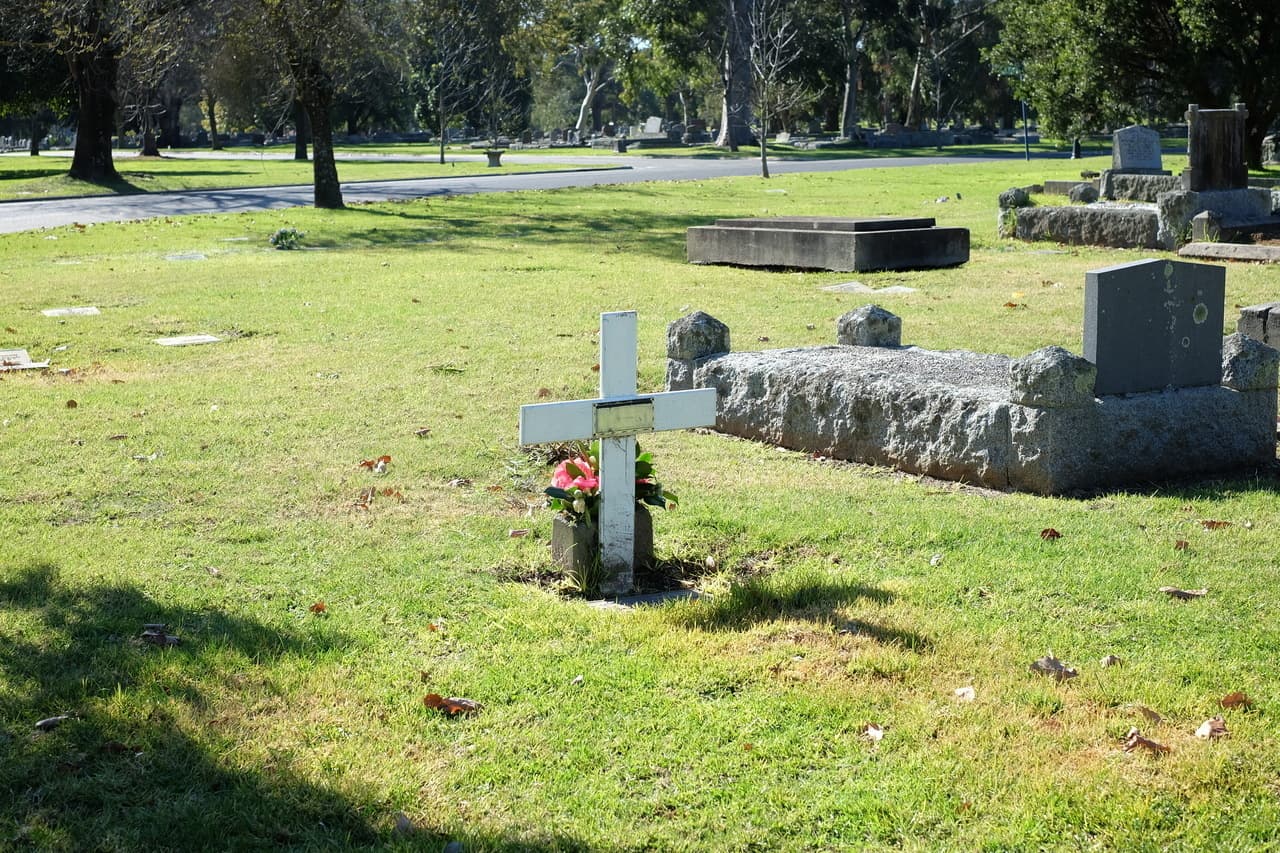 Temporary Memorials 19